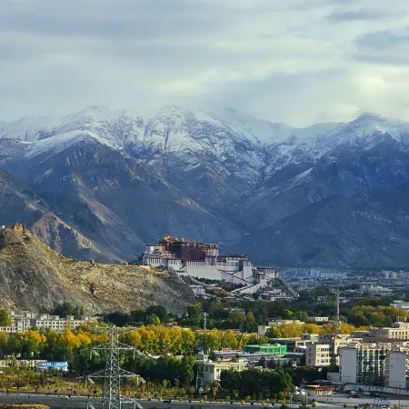 Lhasa James Joyce Coffetel Ruipin Hotel