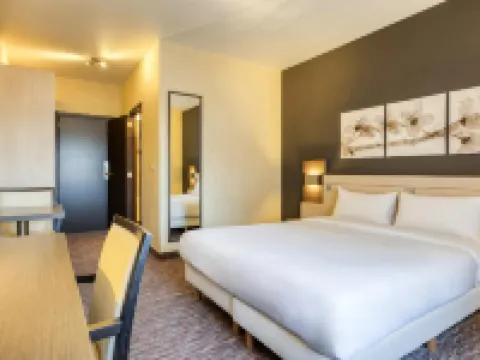 B&B HOTEL Mons Centre Hotéis em Mons