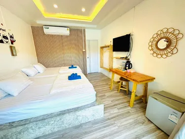 รูปภาพของบ้านกัปตันฮุค พูล เกาะล้าน