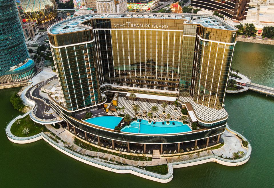 YOHO 트레져 아일랜드 호텔