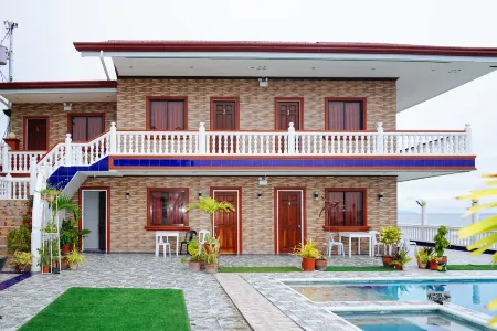 RedDoorz Plus @ Billy's Resort Oslob
