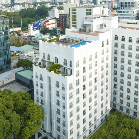 T-Ritz Saigon Hotel & Apartment Отели рядом с достопримечательностью «Институт Пастера»