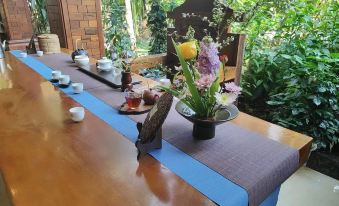 Q+ Xishuangbanna Golden Mango Inn ( jinghong  Gaozhuangxishuangjing Starlight Night Market)