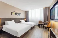 Homeinn Plus-Taizhou Gaogang Store Hotels near Kouan Ornamental Building Scenic Area (Chaixu Ancient Town)