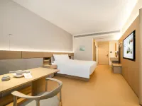 JI Hotel (Liuzhou Five Star Pedestrian Street Liuhou Park)