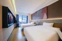 IU Hotel (West Railway Station Xinqiao Hospital) Hotels in Chongqing