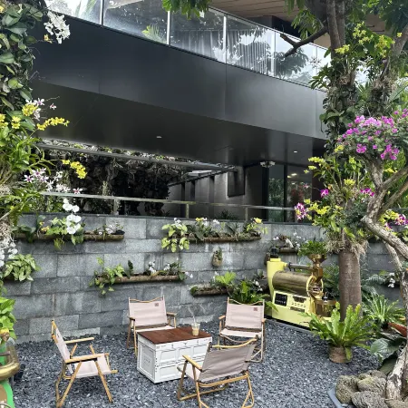 Shimei Bay | Seaview Mountain Residence for a Vacation Retreat