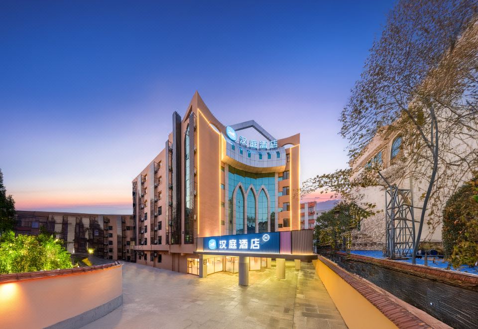 hotel overview picture