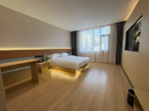 Lan Feng Hotel (Weining Caohai Convention and Exhibition Center) Hotels in Weining