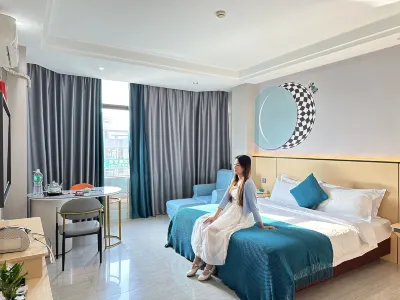 City Premium Hotel (Luoding Bus Station)