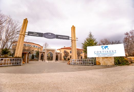 1. 컨티넌트 호텔 ..