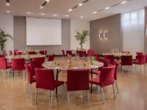 NH Trieste トリエステのホテル