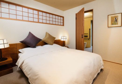 HOKUKOU KAMIMIYA의 고급스러운 실내 주방 이미지