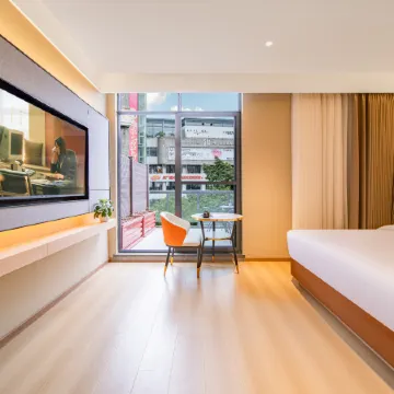 Jiangshang Mingzhu Hotel (Liziba Light Rail Station E'ling Second Factory) Отели рядом с достопримечательностью «Chongqing Bayu Mingbian Culture Art Museum»