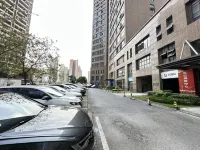Yasige·YourLove Apartment (Yangjiang Gongqing Lake Park Jinshan Road) - spa