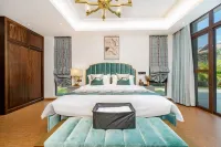 Floral Hotel · Yunshang Hotel (Lingshui Ocean Happy World)