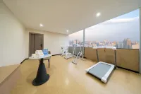 Ritzi-Carlman Hotel (Puning Plaza Wantaihui Shopping Center)