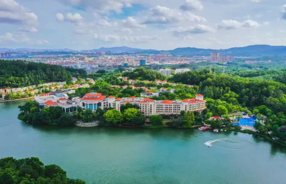 東莞塘廈三正半山溫泉酒店