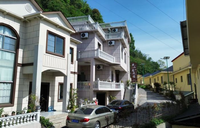 Banshan Du Homestay