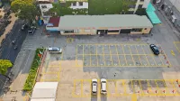 Shantou Overseas Chinese Hotel - parkir