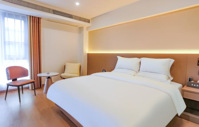 Disen Hotel