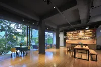 Yuesu Waterfront Hotel