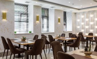 Arium Hotel
