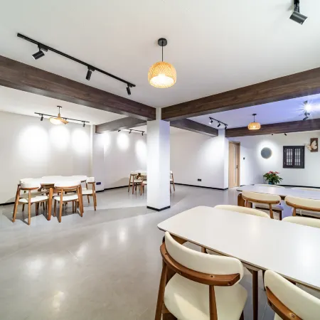 Yunqi Lemon · Petrichor Mountain-View Villa · Rafting & Stream Trekking · Family Waterfront Cottage