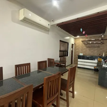 Yellowbell Hotel