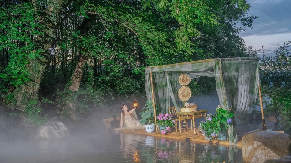 Anji Qixin Stream Swing Valley Villa Hot Spring Family Retreat