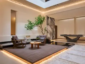 Floral Hotel·Rumeng Homestay