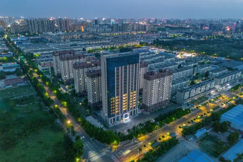 HomeInn Business Hotel (Weifang Yixin Street North of High-speed Railway Station) - 3-نجوم
