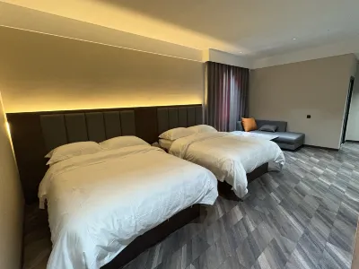 Nangqian Qingnan Inn Hotels near Nangqen Cangsa Tibet Hospital