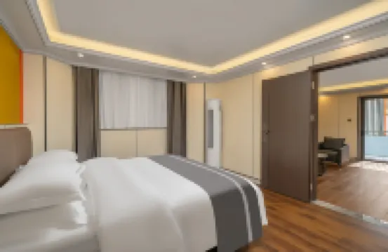 佛山峯景假日酒店（廣東千古情西樵山景區店）