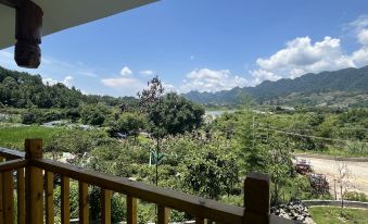 Mushan Lake Yashe (Libo Moon Lake Wetland Park)