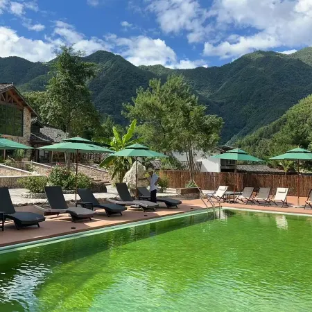 Xiuning Wuli Homeland Scenic B&B