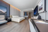 亞朵飯店（莎車人民政府迎賓路店） 莎車古城牆遺址附近的飯店