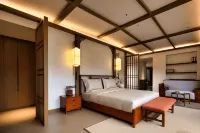 Passing-Cloud Resort Secluded Villa Hotels in Xinyang