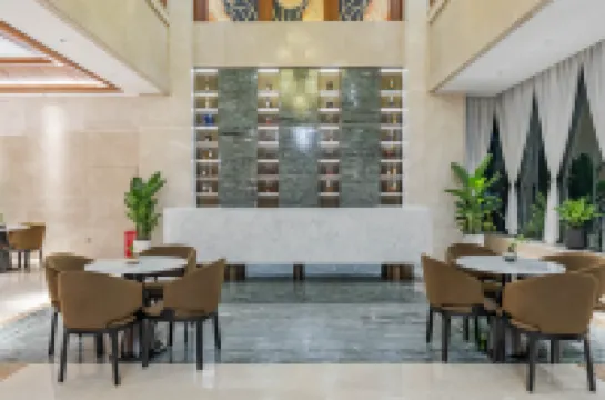 Yidu International Hot Spring Hotel