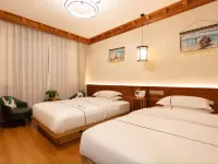 Zang Jinyue Lodge (Kangding Love Song Square Liuliu City Branch) 캉딩 호텔