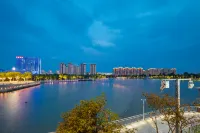 Floral Hotel·Moonlit Lake Hotel(Wuxi East Station Store) Hotels in East Railway Station Area