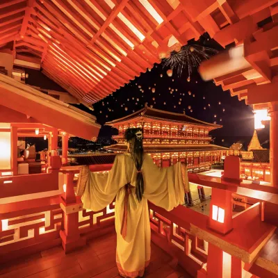 七尋·輕奢設計師觀影飯店（洛陽應天門南廣場洛邑古城店） 石家湾附近的飯店