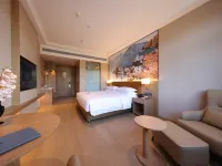 Vienna Hotel (Fengjie Kuimen Impression Pier) Hotel in zona Swan Lake