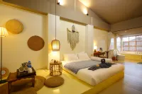 Yun Zhi Shang Hotel (Zero Villa Tapae Chiang Mai)