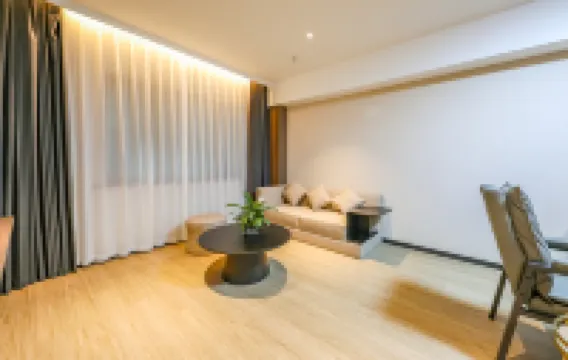 Linhai Tianshang Renjian Hotel