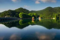 Renjoy Courtyard Hotel Jiujiang Lushan‌ - 마운틴 뷰
