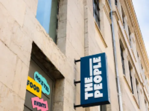 เดอะ พีเพิล ลียง โรงแรมในลียง