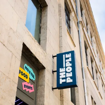 The People Lyon Hostel