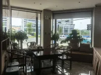 Yujiang Grand Hotel (Hechi Huanjiang Bus Terminal) - 2 ดาว