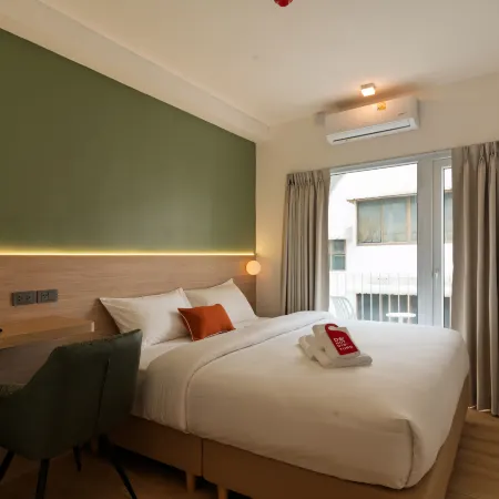 Hotel PaPa Ratchada Huaikwang Отели рядом с достопримечательностью «Станция метро Ratchadapisek»